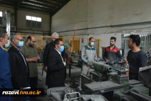 در راستای اجرای مصوبه ستادملی کرونا در خصوص بازگشایی مراکز آموزشی
دانشگاه فنی و حرفه ای استان خراسان رضوی،  میزبان ناظران محترم هیات نظارت و ارزیابی و تضمین کیفیت دانشگاه فنی و حرفه ای کشور بود 2