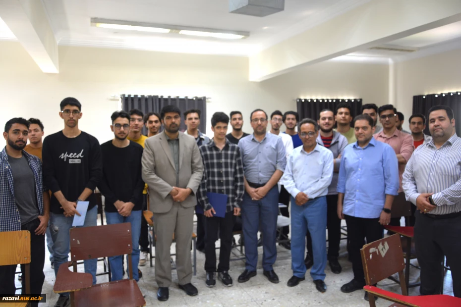 تقدیر از نفر دوم المپیاد جهانی مهارت پاریس در رشته امنیت سایبری 3